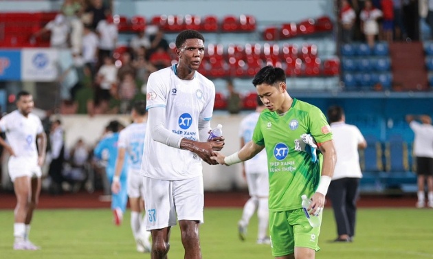 Đế chế Nam Định lung lay: Sa sút phong độ hay khủng hoảng bản sắc?