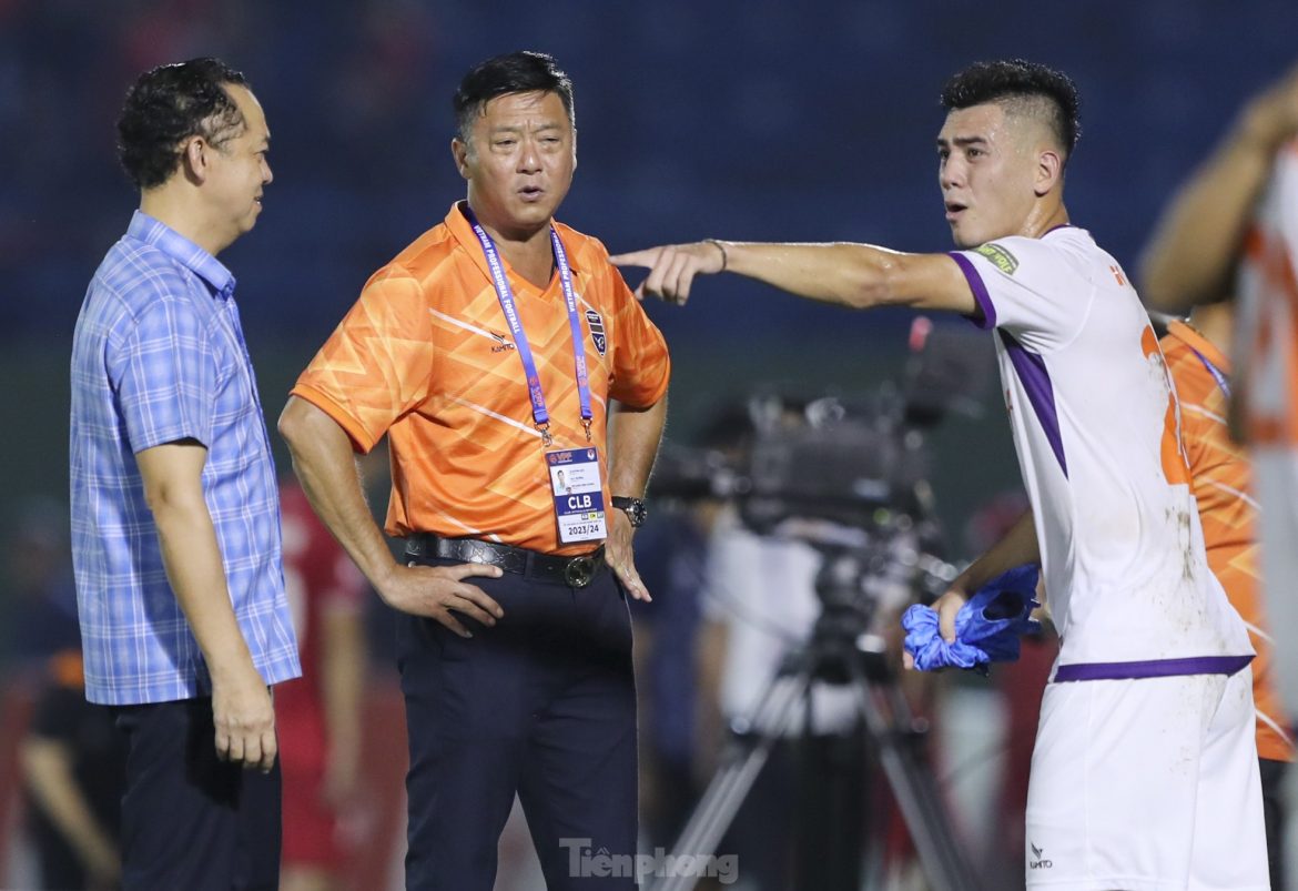 Để Tiến Linh dự bị, HLV Bình Dương nêu rõ lý do