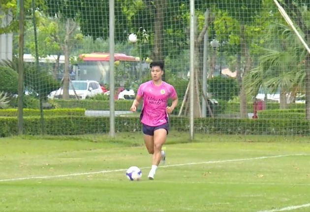 Derby thủ đô, HLV Polking mất “mũi khoan” cánh phải?