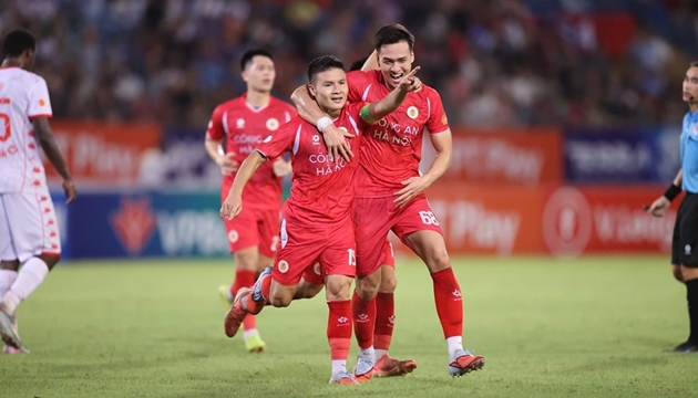 Điểm tin bóng đá Việt Nam 14/9: Quang Hải lập siêu phẩm; Bất ngờ Hoàng Anh Gia Lai