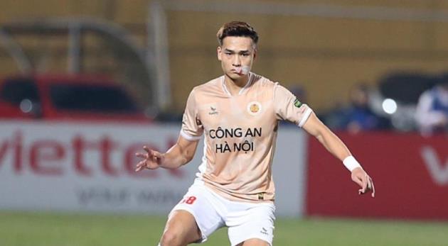 Điểm tin bóng đá Việt Nam 19/9: Việt Anh rời sân bằng cáng; Việt Nam rớt 1 bậc trên BXH FIFA