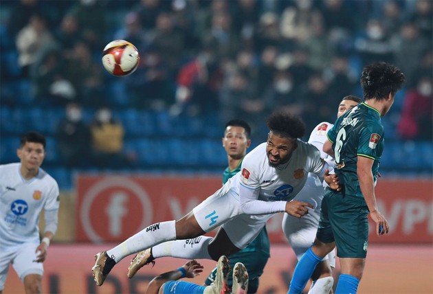 Điểm tin bóng đá Việt Nam 22/09: Thời điểm Nguyễn Xuân Son có thể khoác áo tuyển Việt Nam; HAGL muốn Nam Định ôm hận