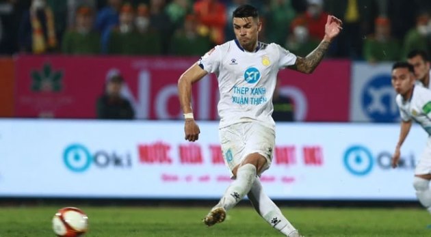 Điểm tin bóng đá Việt Nam 28/2: Nam Định chia tay loạt ngoại binh; Thái Lan bất ngờ với Xuân Son