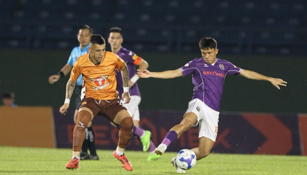 Điểm tin bóng đá Việt Nam ngày 03/11: Công Phượng khẳng định giá trị; Tiến Linh chấn thương, tuyển Việt Nam lo âu