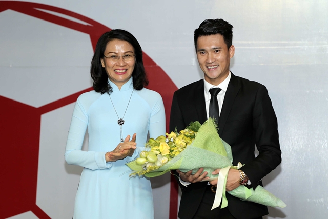 Điểm tin bóng đá Việt Nam sáng 03/05: Công Vinh gây sốc khi quyết định chia tay CLB TP.HCM