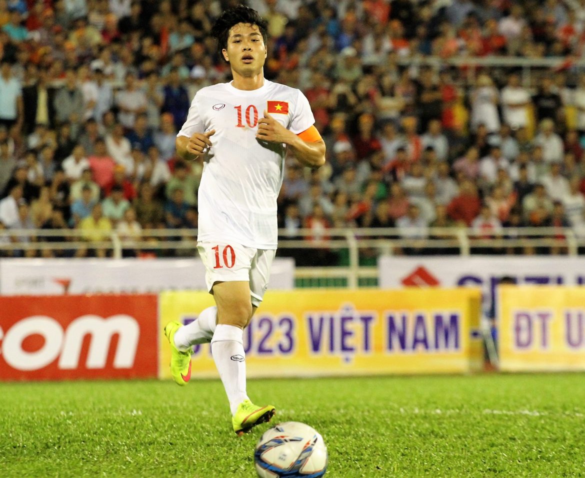 Điểm tin bóng đá Việt Nam sáng 12/2: Công Phượng giải cứu HAGL; Đội bóng Công Vinh cần chi viện