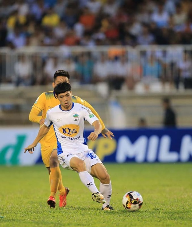 Điểm tin bóng đá Việt Nam sáng 29/06: HAGL mất Công Phượng vì thẻ phạt; U19 Việt Nam có nhà tài trợ