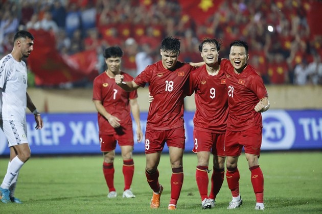 Điểm tin bóng đá Việt Nam tối 17/07: HAGL chia tay 5 cầu thủ; Bình Dương chi lót tay 40 tỷ cho 3 ngôi sao