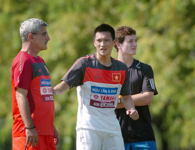 Điểm tin bóng đá Việt Nam tối 29/10: Thầy trò Công Vinh chuẩn bị tái ngộ ở V-League