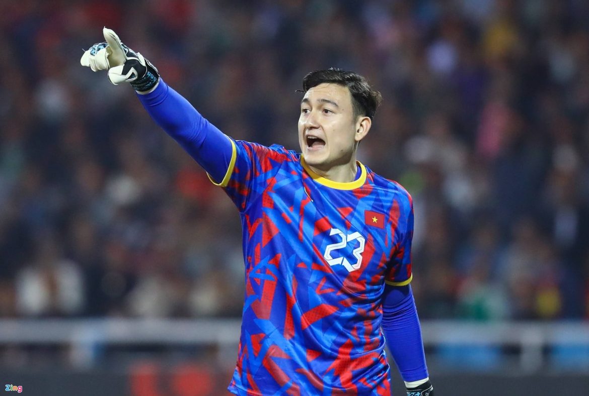 Điều còn thiếu để Văn Lâm vào top 3 QBV Việt Nam