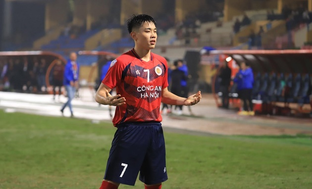 Đình Bắc phát đi thông điệp với HLV Kim Sang Sik sau khi giúp CAHN thắng 3-2