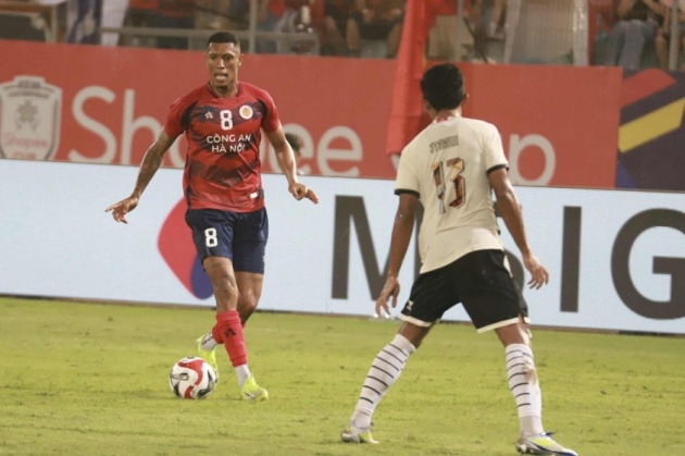 Đội bóng Indonesia bị phạt nặng sau trận thắng CAHN