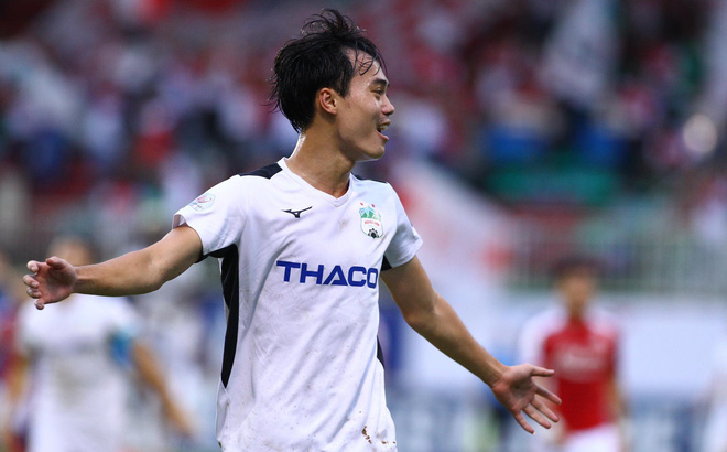 Dội mưa gôn vào lưới CLB TP.HCM, HAGL thoát khỏi nỗi ám ảnh trụ hạng