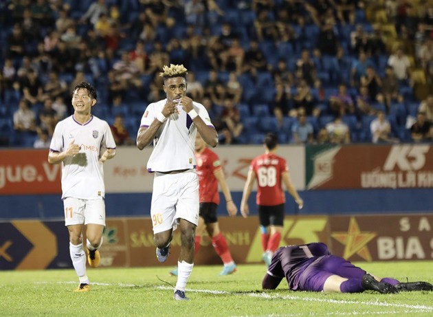 Đòn trừng phạt và nỗi đau của Nguyễn Filip