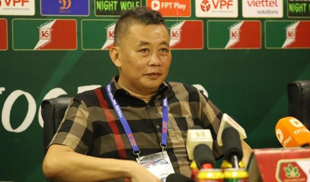 Đua trụ hạng, HLV Bình Định nói lời bóng gió về tiêu cực tại V-League