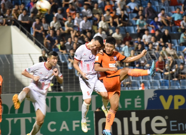 Đức Chinh ghi bàn, HLV Minh Phương tiết lộ bí mật bất ngờ