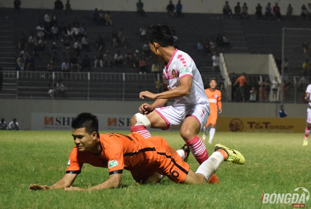 Đức Chinh ghi bàn, Minh Phương nói gì?