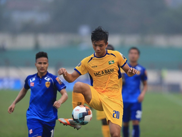 Đức “cọt” vắng mặt trận gặp Than Quảng Ninh, HLV Đức Thắng nói gì?