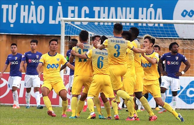 FLC Thanh Hóa thoải mái tinh thần trước lượt trận đấu cuối
