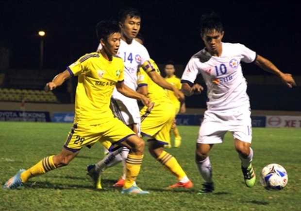 Ghi 5 bàn trong 5 trận, Gaston Merlo vẫn bị HLV Huỳnh Đức chê