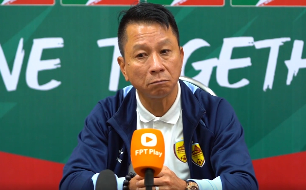 Giật lại 1 điểm trên sân Vinh, HLV Văn Sỹ Sơn nói 1 điều về học trò
