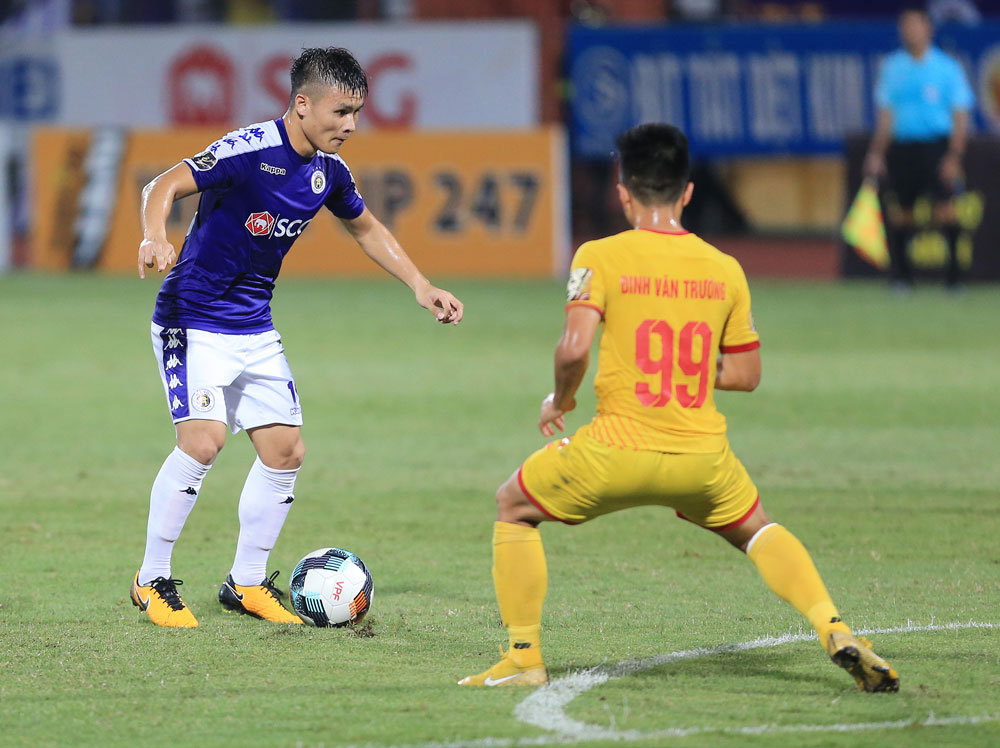 Hà Nội bất ngờ gặp khó, HAGL sẽ thăng hoa nhờ cú hích World Cup 2022?