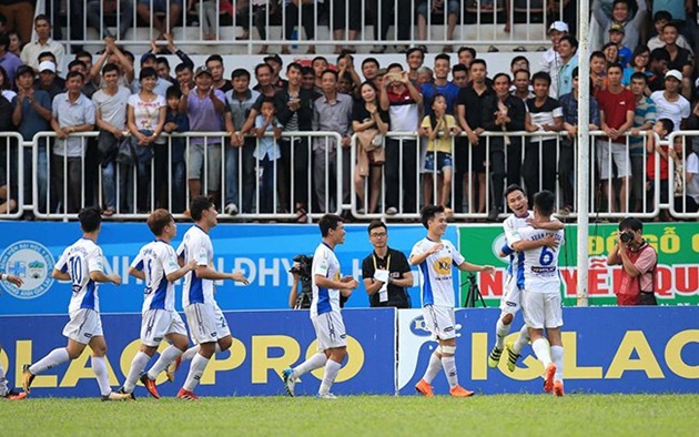 HAGL: Chạnh lòng chuyện thưởng, bầu Đức làm sao đây?