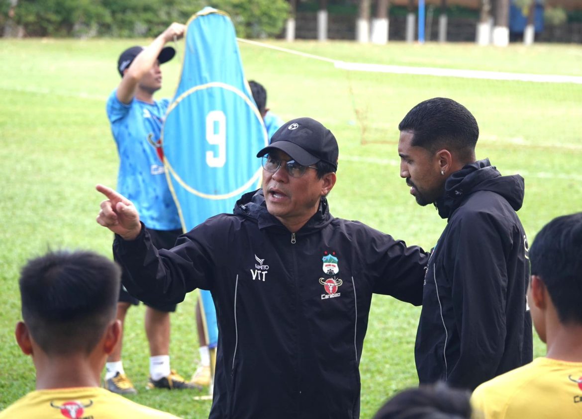 HAGL chưa biết mùi thắng, HLV Vũ Tiến Thành than thở 1 điều