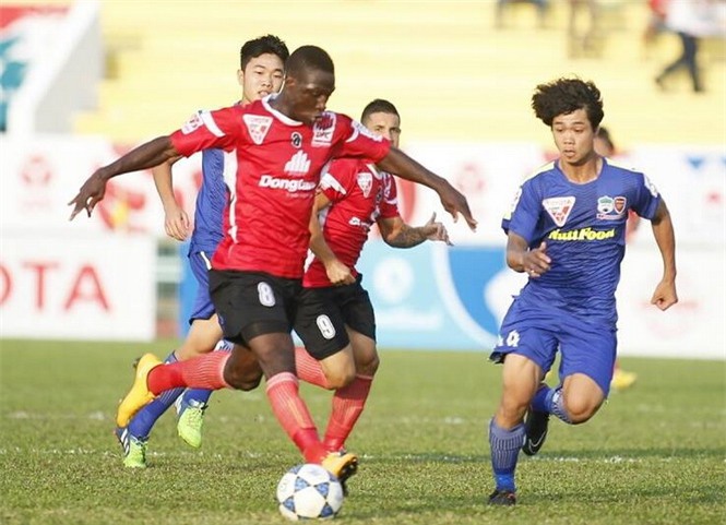 HAGL hồi sinh: Thời thế tạo anh hùng