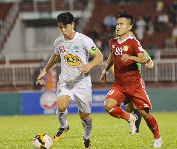 HAGL mong trận hòa trên sân đội xếp áp chót Nam Định