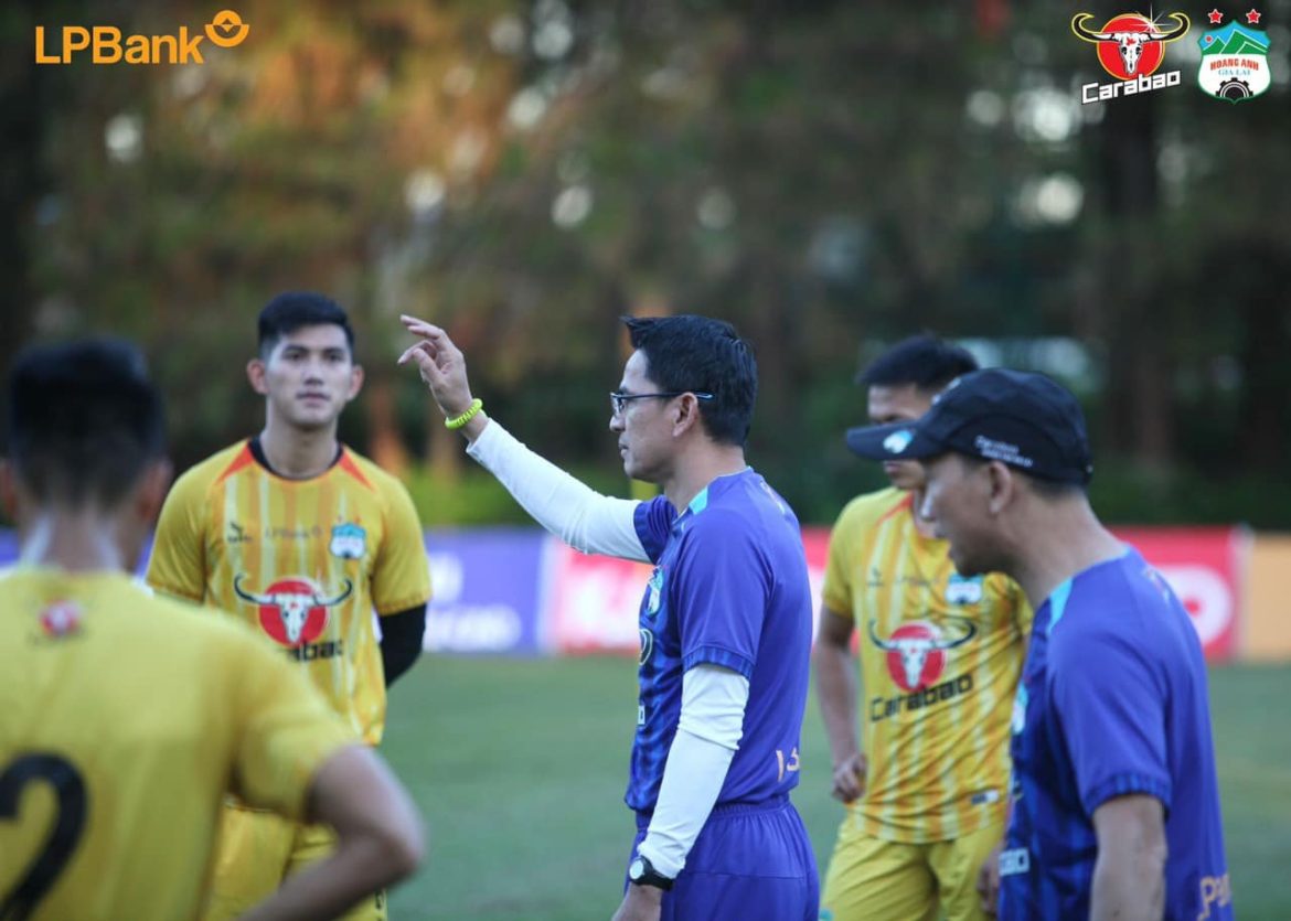 HAGL sa sút, báo Thái Lan nói thẳng về tương lai Kiatisuk