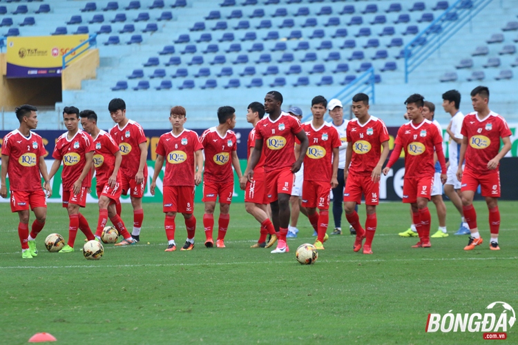 HAGL tập kín, sẵn sàng chiến Hà Nội FC