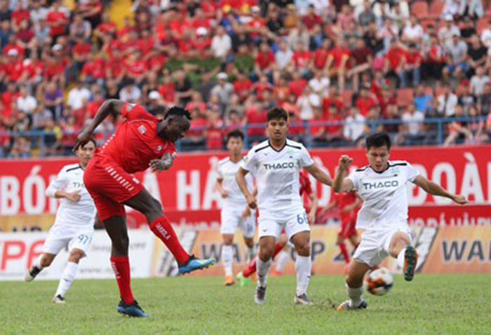 HAGL thua 3 trận liên tiếp: Phố Núi có nhớ Công Phượng, Xuân Trường?