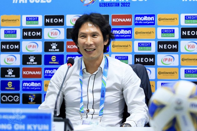 Hai ‘đại gia’ muốn chiêu mộ HLV Gong Oh-kyun; Indonesia bị ‘tuýt còi’ trước giải U23 ĐNÁ