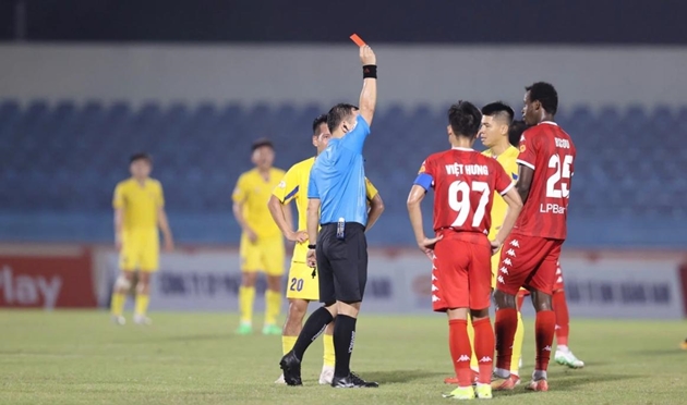 Hải Phòng giành chiến thắng, Đình Triệu vẫn không hài lòng về đồng đội