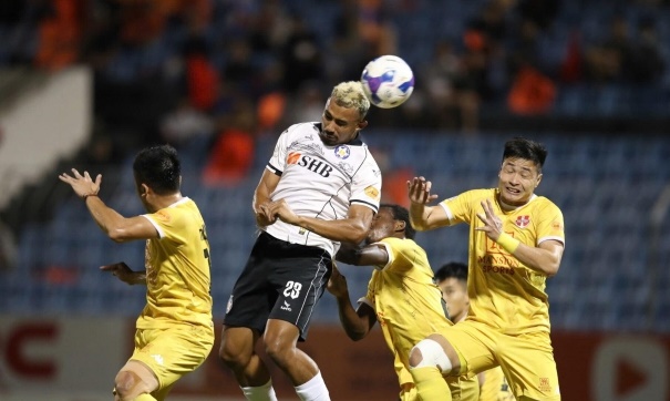 Hải Phòng nhấn chìm Đà Nẵng xuống đáy BXH