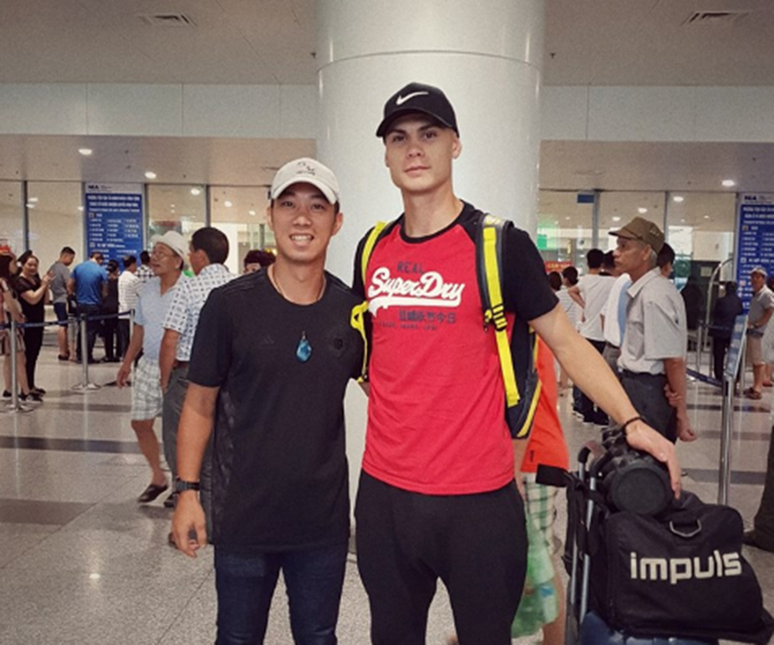 Hải Phòng tăng cường hàng phòng ngự bằng trung vệ Việt kiều Đức