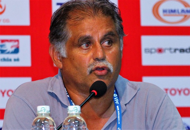 HLV Alain Antoine ngỡ ngàng về khả năng sút phạt của học trò