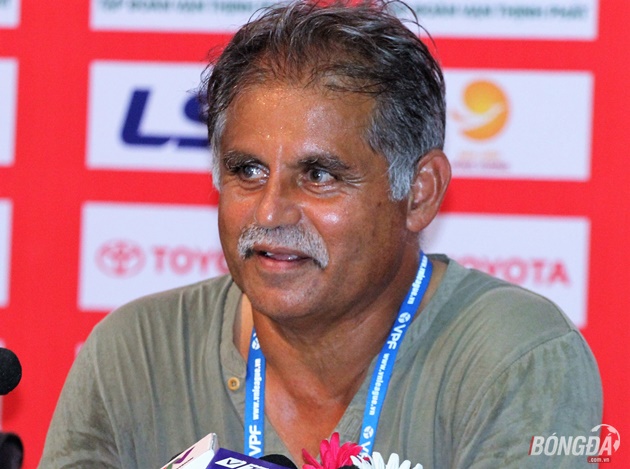 HLV Alain: “TP.HCM cần cải thiện khả năng ghi bàn”
