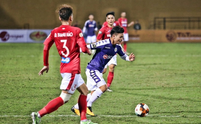 HLV Chu Đình Nghiêm: ‘Quang Hải đang chán bóng’