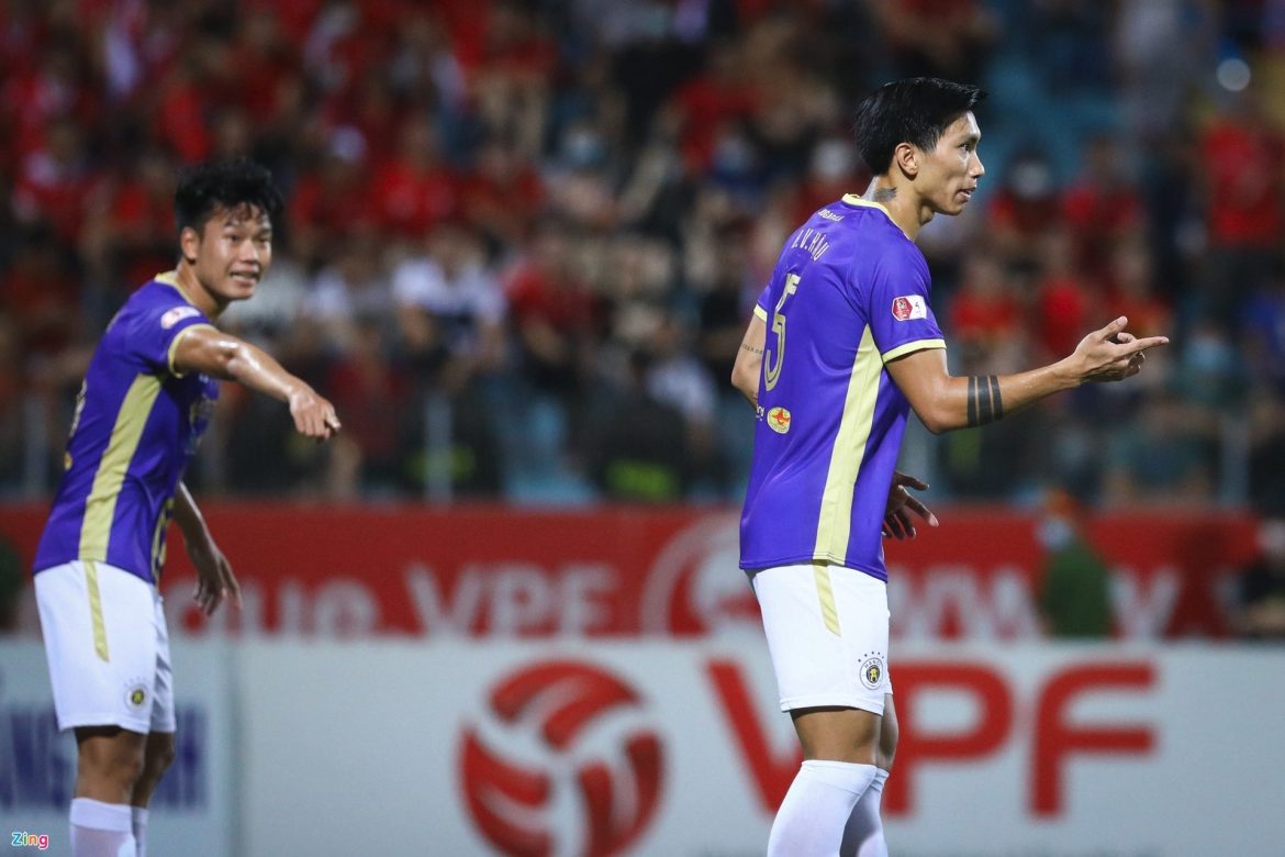 HLV CLB Hà Nội: ‘Tôi phải bảo vệ Văn Hậu’