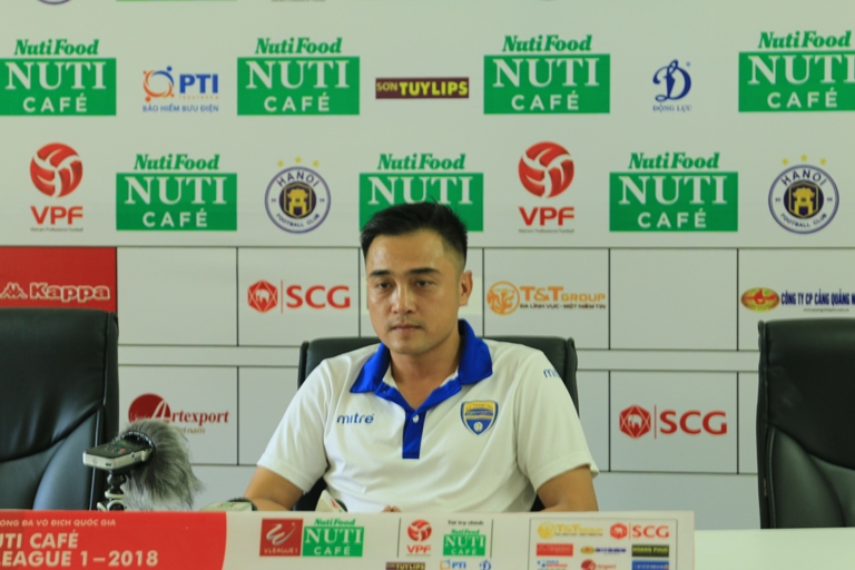 HLV Đức Thắng: Hà Nội mạnh nhưng không phải không thể đánh bại