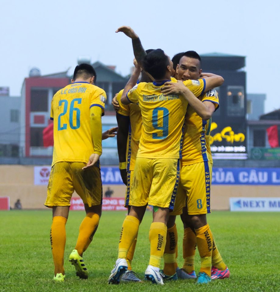 HLV Đức Thắng nói gì về sự trở lại của bầu Đệ?