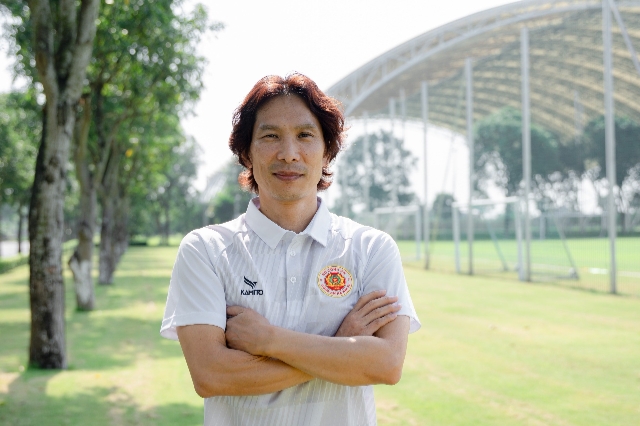 HLV Gong Oh-kyun chính thức ký hợp đồng với CAHN