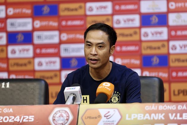 HLV Hà Nội: “Hai quả penalty xứng đáng”