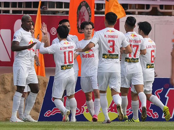 HLV Hà Tĩnh đọc vị, gọi tên 2 cầu thủ đáng gờm nhất HAGL