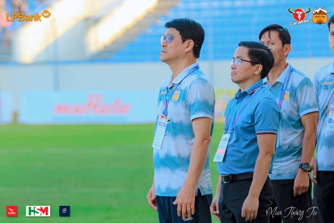 HLV HAGL bức xúc vì V-League: “Đá kiểu này chấn thương hết”