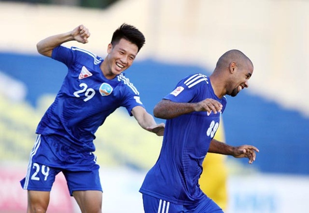 HLV Hoàng Văn Phúc dự đoán Hà Nội FC không thắng Than Quảng Ninh