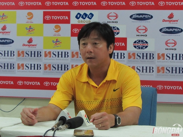 HLV Huỳnh Đức: “Ông Hiển không phải 1 ông chủ 4 đội bóng”