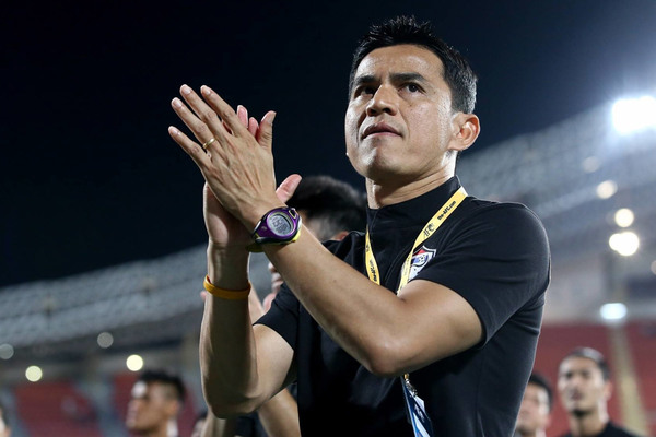 HLV Kiatisuk đổi lịch trình bay, sẽ cách ly 14 ngày ở TP.HCM